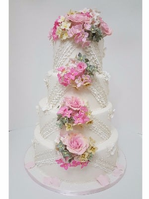 Pink Vintage wedding Cake