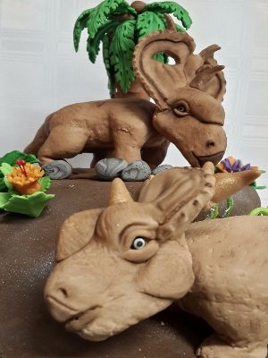 Dino cake-2